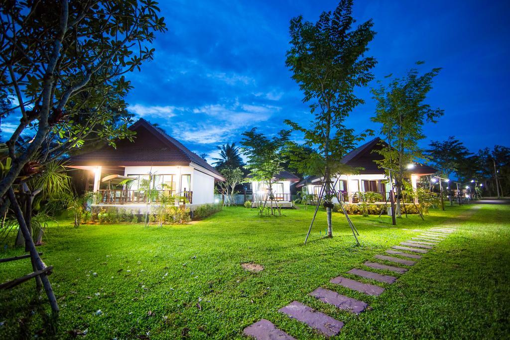 Pawarisa Resort Pathio Exteriör bild